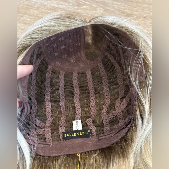 Belle Tress Lisbon Wig In Crushed Almond Blonde R! Long Beautiful Blonde Wig - Picture 6 of 7